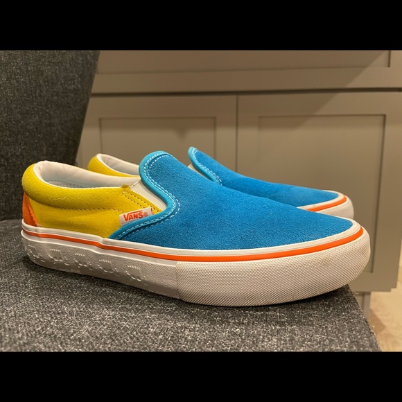 Vans SLIP-ON PRO
"The Simpsons" - Picture 1 of 15